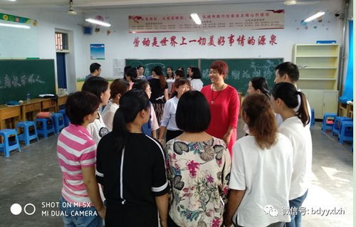 保定市應用心理學會舉辦心理健康輔導員服務社會公益活動，提供專業(yè)健康咨詢服務
